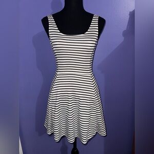 NWOT H&M Striped Black and White Women's Dress